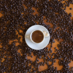 コーヒーと心臓病の警告：毎日のコーヒーが心臓に良い影響を与える理由、あるいは害を及ぼす理由（Coffee Heart Disease Warning: Why Your Daily Brew Could Help or Harm Your Heart）