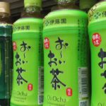 伊藤園を悩ます抹茶ブーム　茶葉高騰でも値上げ進まず、株価も渋く