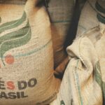 ブラジルの大雨による収穫遅延を受け、コーヒー価格が上昇（Coffee Sees Price Hike After Heavy Rains Delay Brazil Harvests）