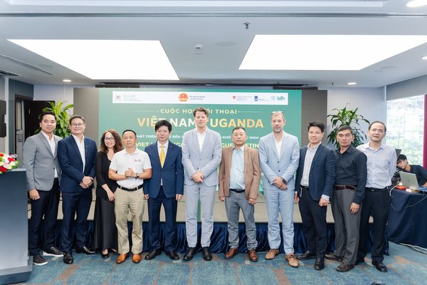 IDH、再生型コーヒー投資プラットフォームを立ち上げ（IDH Launches Regenerative Coffee Investment Platform）