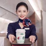 中国東方航空、ファーストおよびビジネスクラスでスターバックスコーヒーを導入（China Eastern Airlines Introduces Starbucks Coffee in First and Business Class）