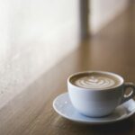 エンドウ豆タンパク質とコーヒーのクロロゲン酸複合体が腸内細菌叢を調節する：in vitroシミュレーションおよび糞便発酵研究（Pea protein-coffee chlorogenic acid complex regulates the gut microbiota: <em>In vitro</em> simulation and fecal fermentation studies）