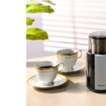 豆からのコーヒーをもっと身近に。動作音を抑えて、挽き目自在。あなた好みの一杯を。約6杯分をまとめて挽ける「コーヒーミル」新発売
