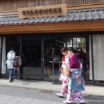 スターバックス、日本事業の売却を検討（Starbucks Considers Japan Divestment）