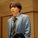 朝日奈央、新川優愛にコーヒーをぶっかけられる 演技に反響「かけ方えぐすぎ」「とんでもねぇ量 ...