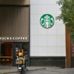 スターバックス中国、座席利用に商品購入を義務付け（Starbucks China Begins Requiring Purchases in Order to Use Seating）