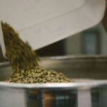 次世代コーヒー豆検査システム、両面AIにより97.4%の精度を達成（Next-Gen Coffee Bean Inspection System Achieves 97.4% Precision with Dual-Sided AI）